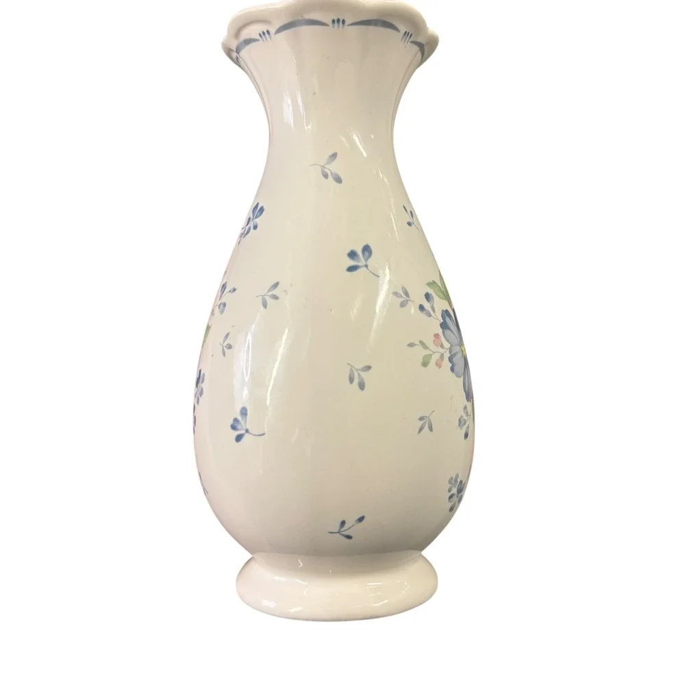 Nikko Ceramics charming dauphine